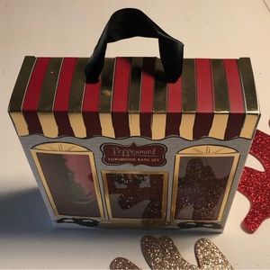 FREE with purchase Luxurious Bath Set  Bath Gift Set Peppermint